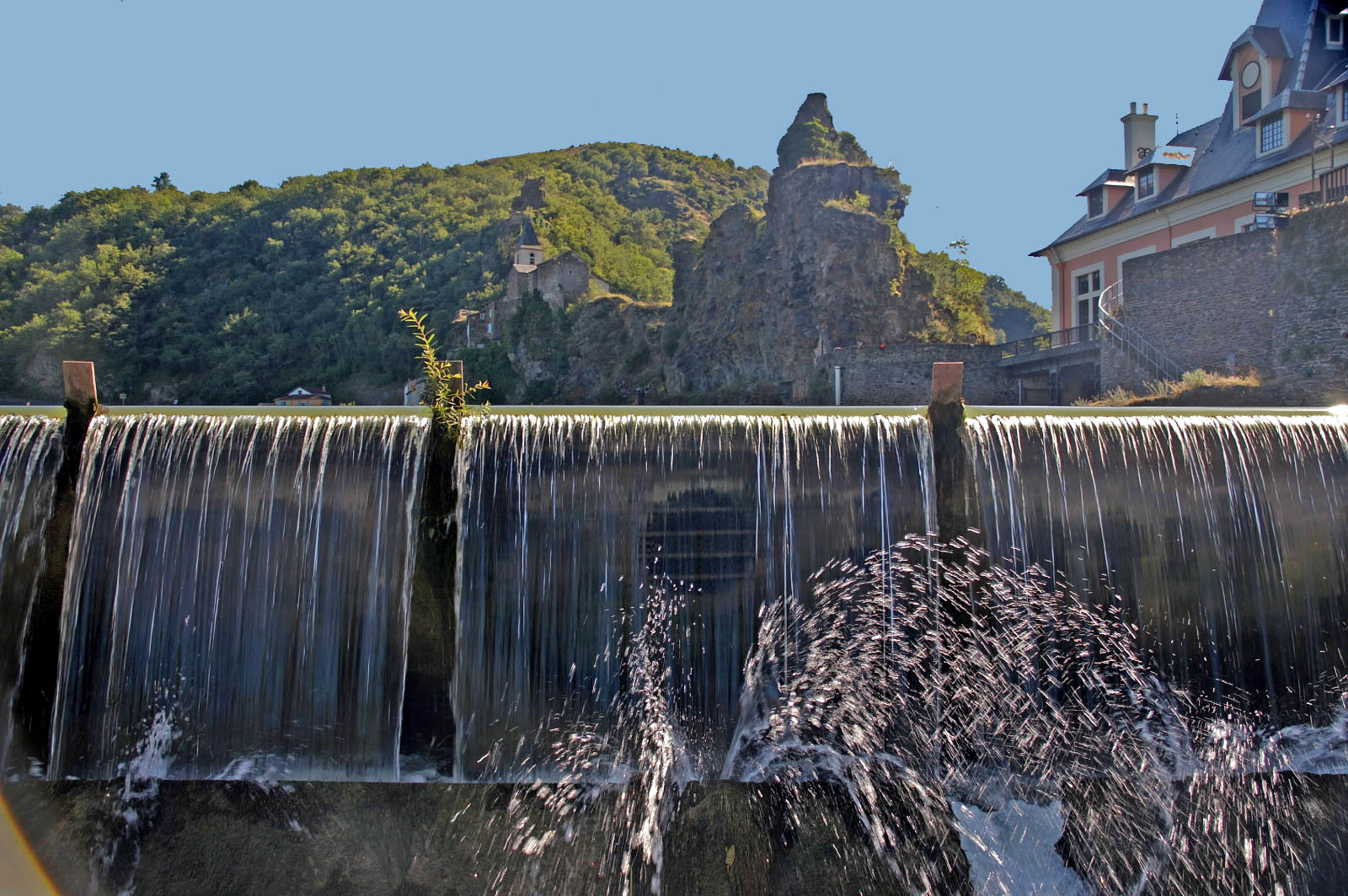 Fonds d'cran Voyages : Europe France > Midi-Pyrnes Ambialet