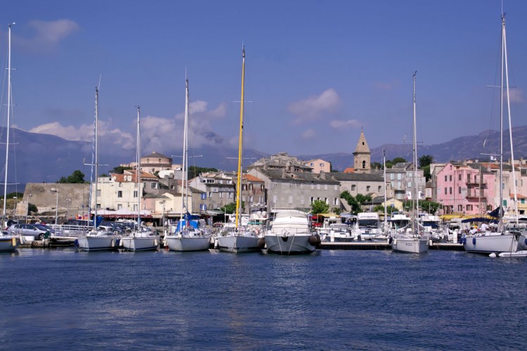 Wallpapers Trips : Europ France > Corsica port de St-Florent.