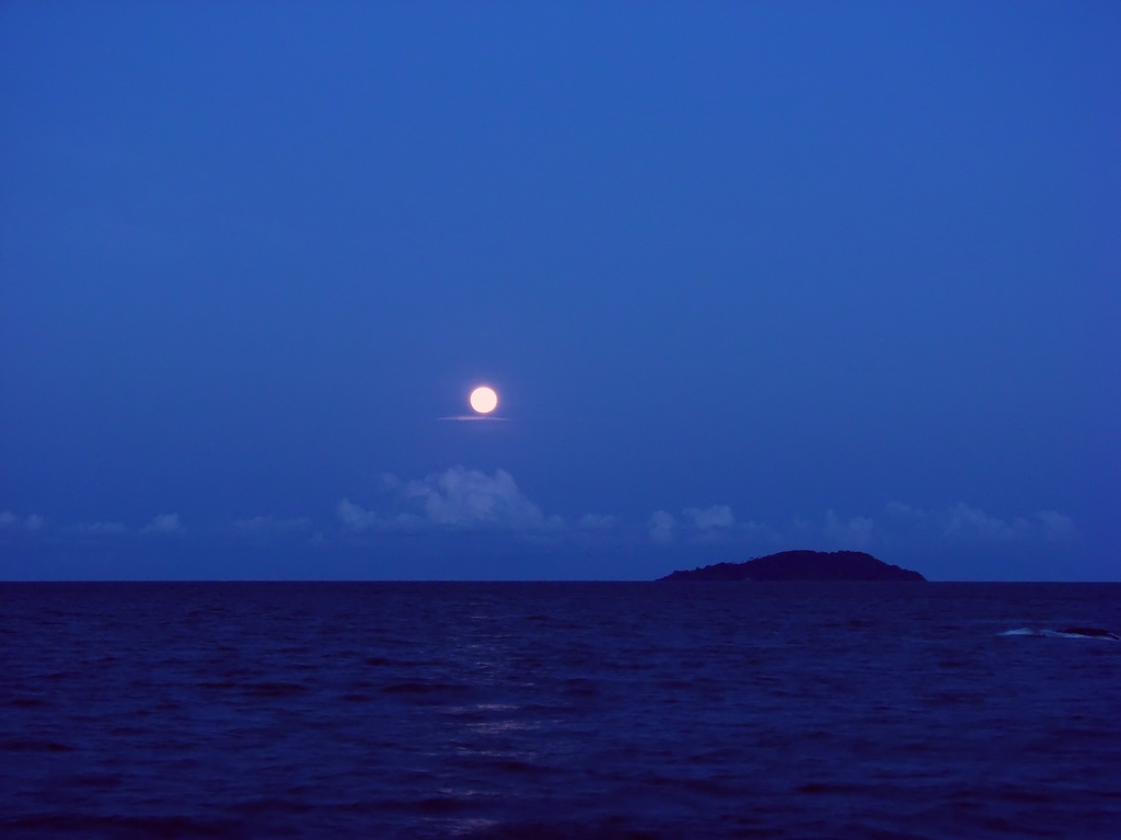 Wallpapers Nature Skies - Clouds Au clair de la lune