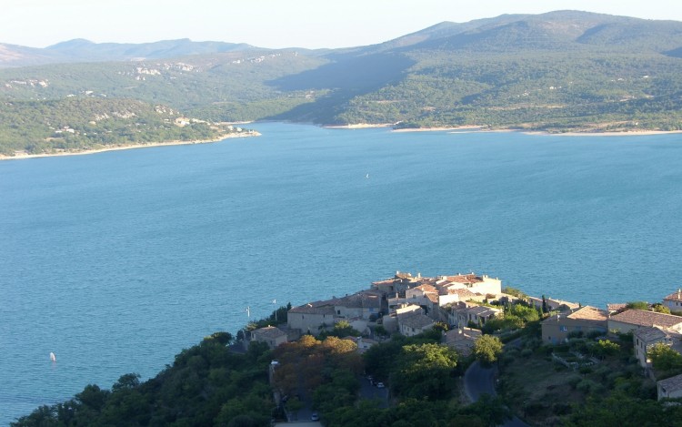 Fonds d'cran Voyages : Europe France > Provence-Alpes-Cte d'Azur Sainte Croix du Verdon