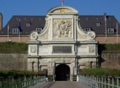 Fonds d'cran Constructions et architecture La citadelle de LILLE (porte royale)