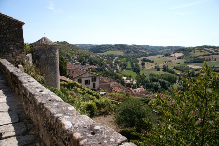 Wallpapers Trips : Europ France > Midi-Pyrnes Cordes sur Ciel