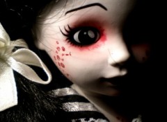Fonds d'cran Objets Living Dead Dolls-Maggot