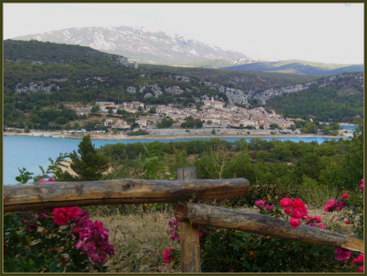 Fonds d'cran Voyages : Europe France > Provence-Alpes-Cte d'Azur Bauduen (83)