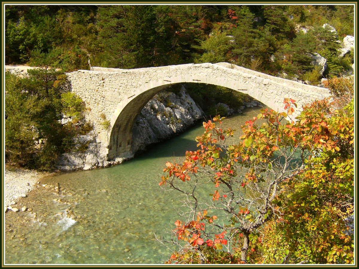 Wallpapers Constructions and architecture Bridges - Aqueduct Pont du Tusset (gorges du Verdon)