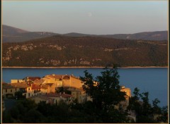 Fonds d'cran Voyages : Europe Sainte Croix de Verdon (04)