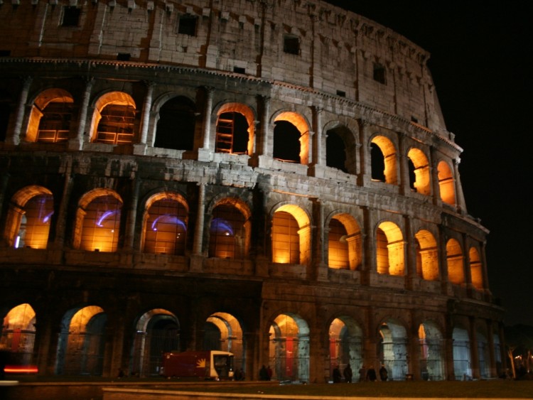 Fonds d'cran Voyages : Europe Italie Colosseum