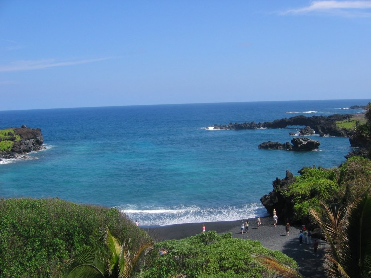 Wallpapers Trips : North America United-States > Hawa Black Sand Beach, au long de Hana Highway (Maui)