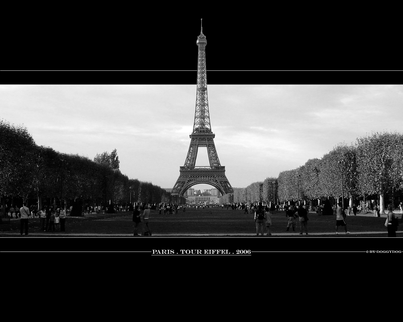 Fonds d'cran Voyages : Europe France > Ile-de-France > Paris Tour Eiffel _ monochrome