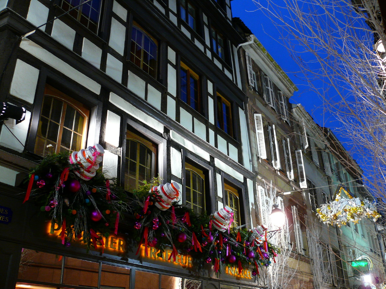 Wallpapers Constructions and architecture Decoration NOEL A STRASBOURG