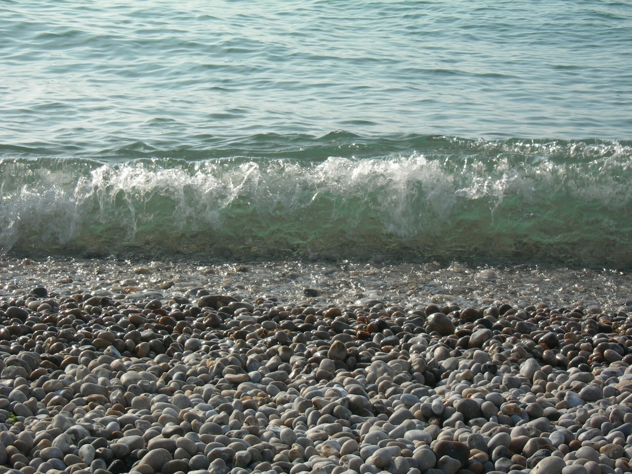 Fonds d'cran Nature Mers - Ocans - Plages Pause de vague