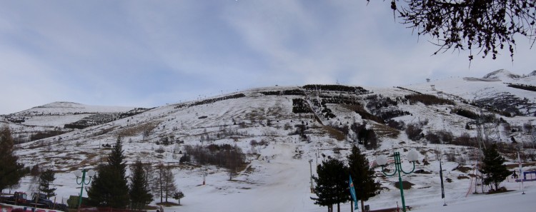 Fonds d'cran Nature Montagnes le bas des pistes des 2 alpes