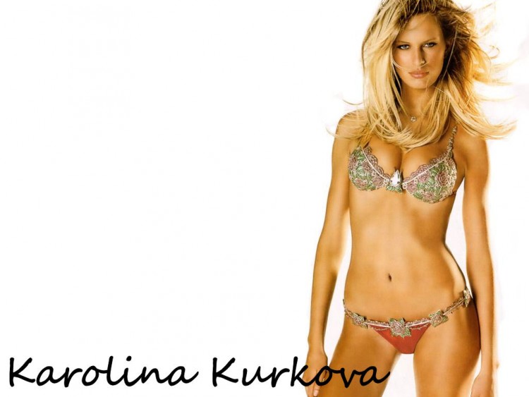 Wallpapers Celebrities Women Karolina Kurkov Wallpaper N191983