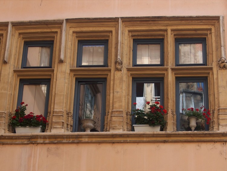 Fonds d'cran Constructions et architecture Maisons Fentres du vieux Lyon