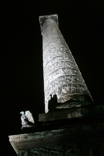 Fonds d'cran Constructions et architecture Statues - Monuments la colonne...