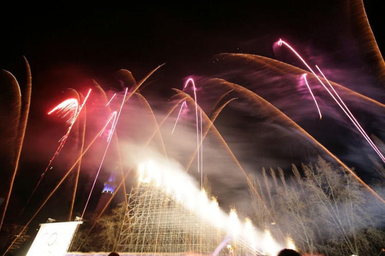 Fonds d'cran Hommes - Evnements Feux d'Artifice feu d'artifice