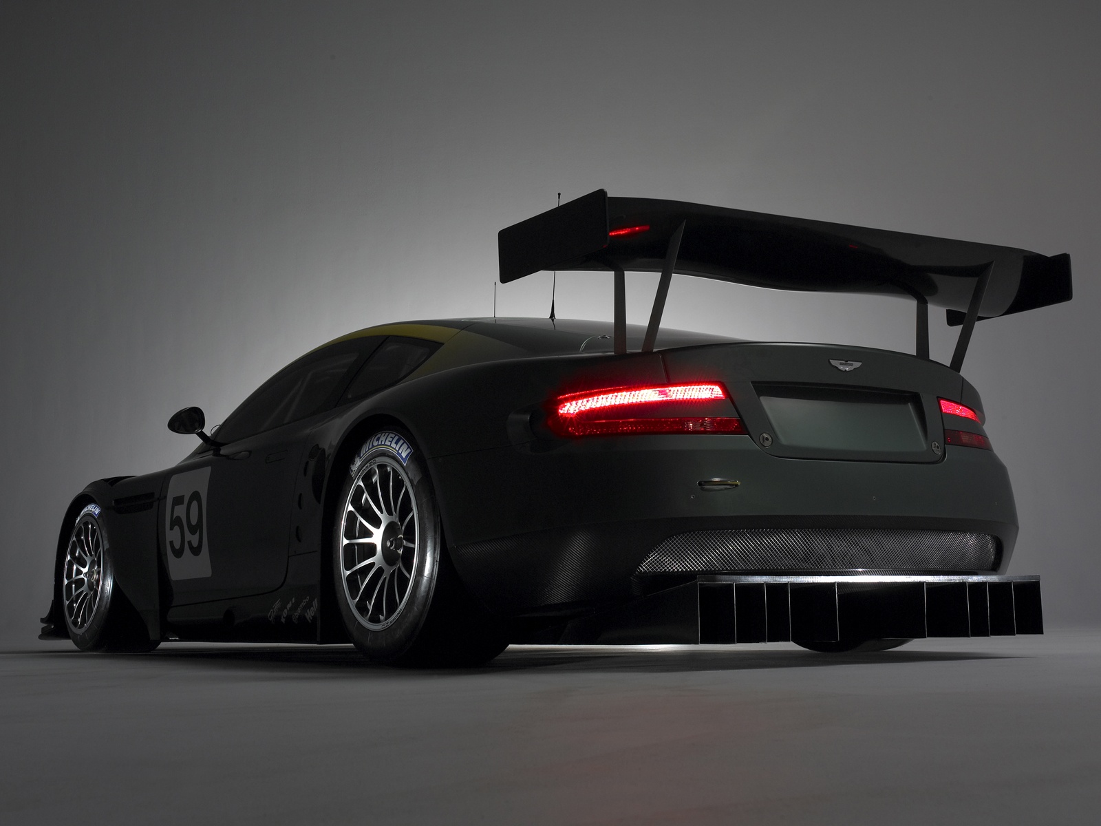 Fonds d'cran Voitures Aston Martin DBR9