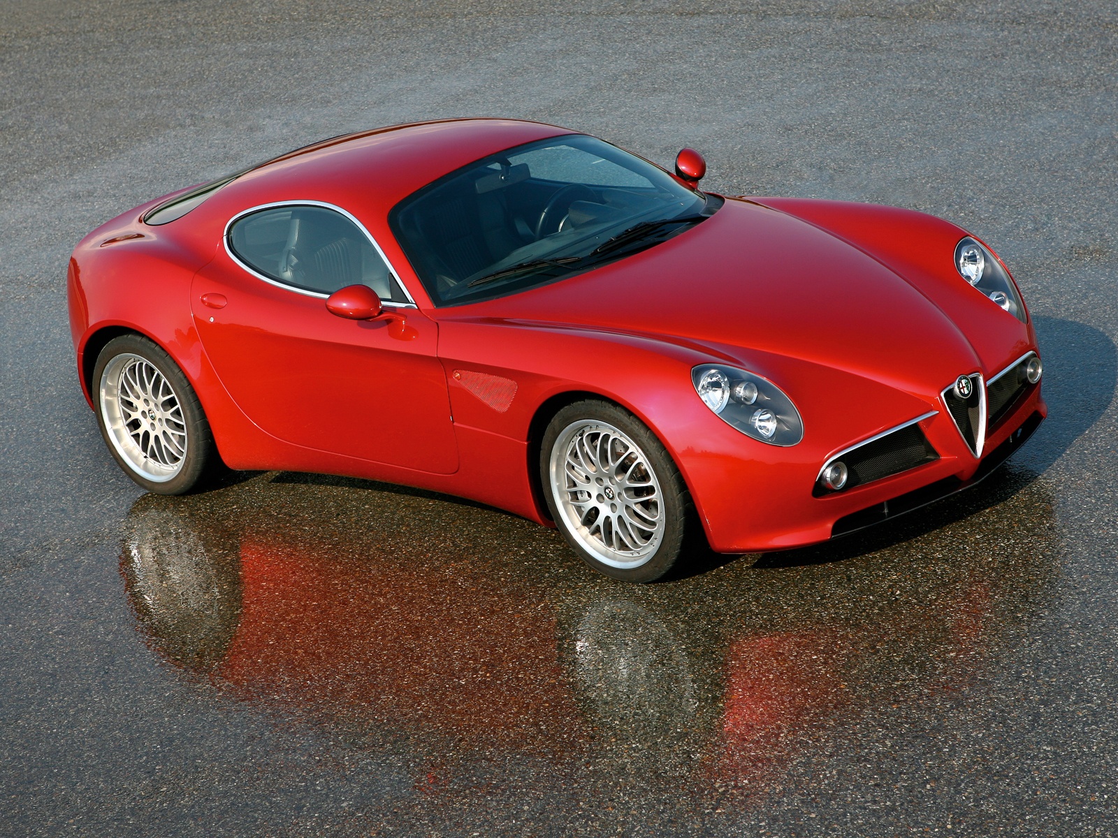 Fonds d'cran Voitures Alfa Romo 8C Competizione