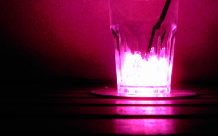 Wallpapers Objects Lights Verre Rose