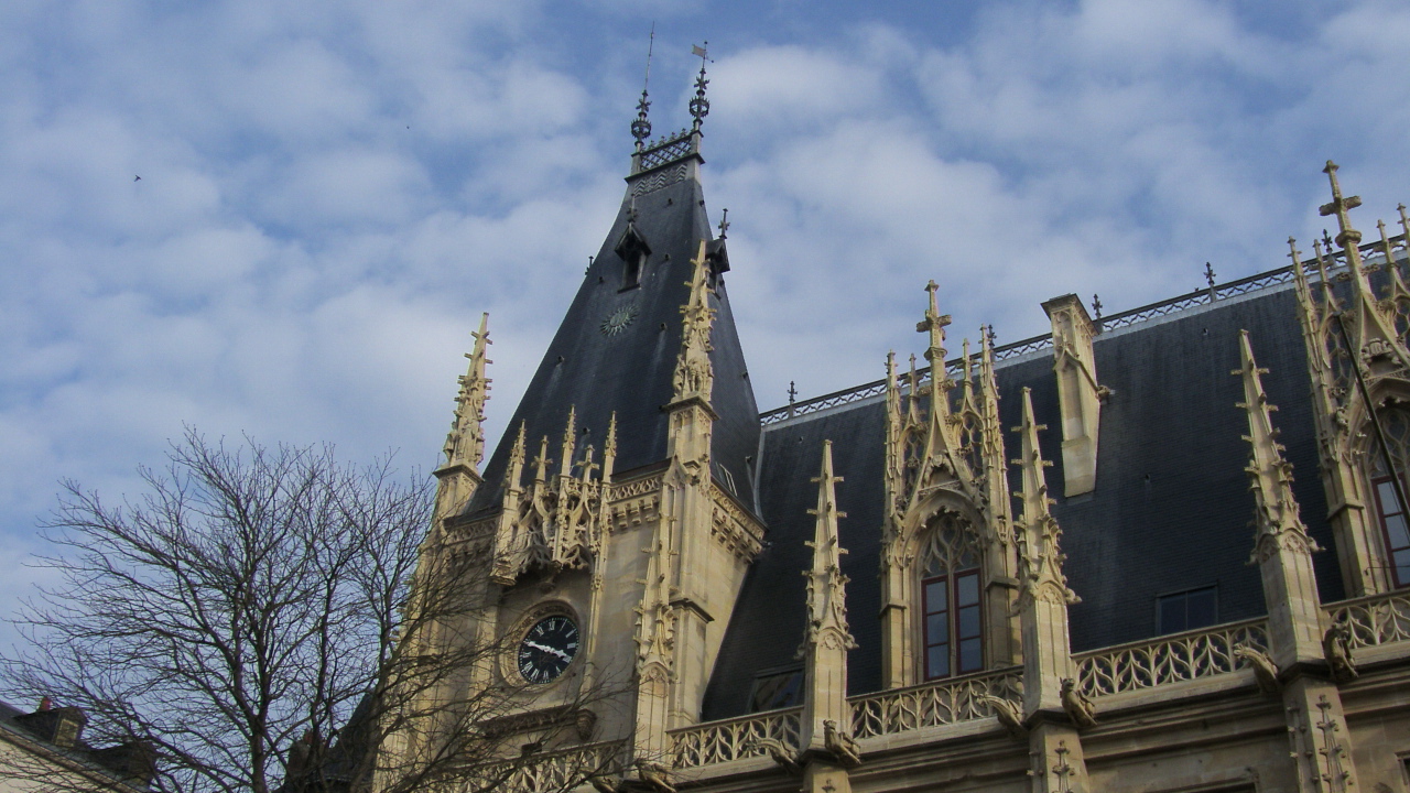 Fonds d'cran Constructions et architecture Chteaux - Palais le palais de justice de rouen