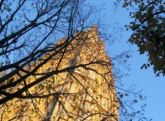 Wallpapers Constructions and architecture la tour de beure de la cathdrale de Rouen illumine par le soleil et les dcos de noel