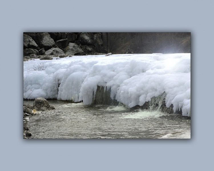 Fonds d'cran Nature Saisons - Hiver cascade de glace