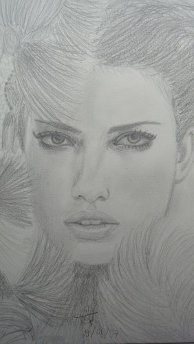 Fonds d'cran Art - Crayon Femmes - Fminit Adriana Lima