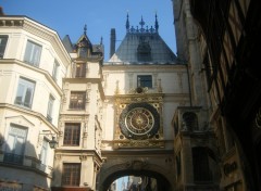 Fonds d'cran Constructions et architecture le gros horloge de rouen illumin par le soleil