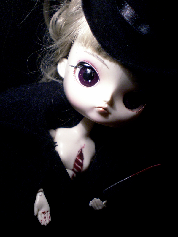 Wallpapers Objects Macabre dolls Coral l'ventre