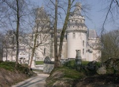 Fonds d'cran Constructions et architecture Pierrefonds et son chteau