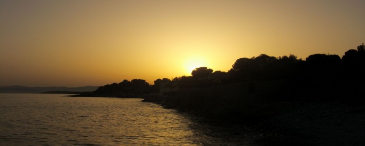 Fonds d'cran Nature Couchers et levers de Soleil le coucher du soleil au dramont sur la cte d'azur