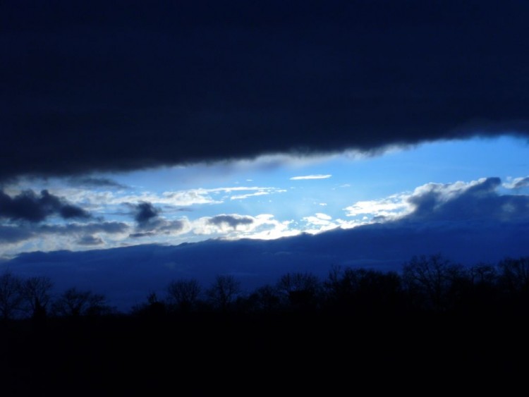 Fonds d'cran Nature Ciel - Nuages nuages ou montagne ?