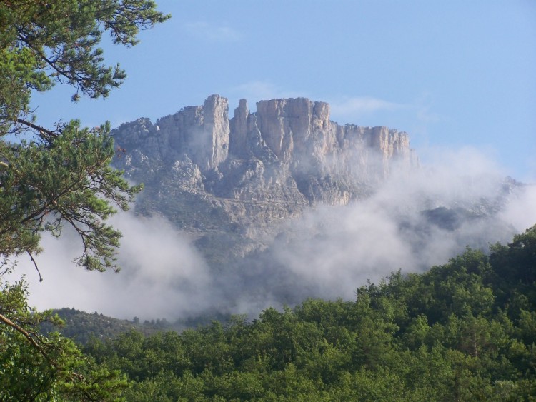 Fonds d'cran Nature Montagnes aux alentours de Castellane