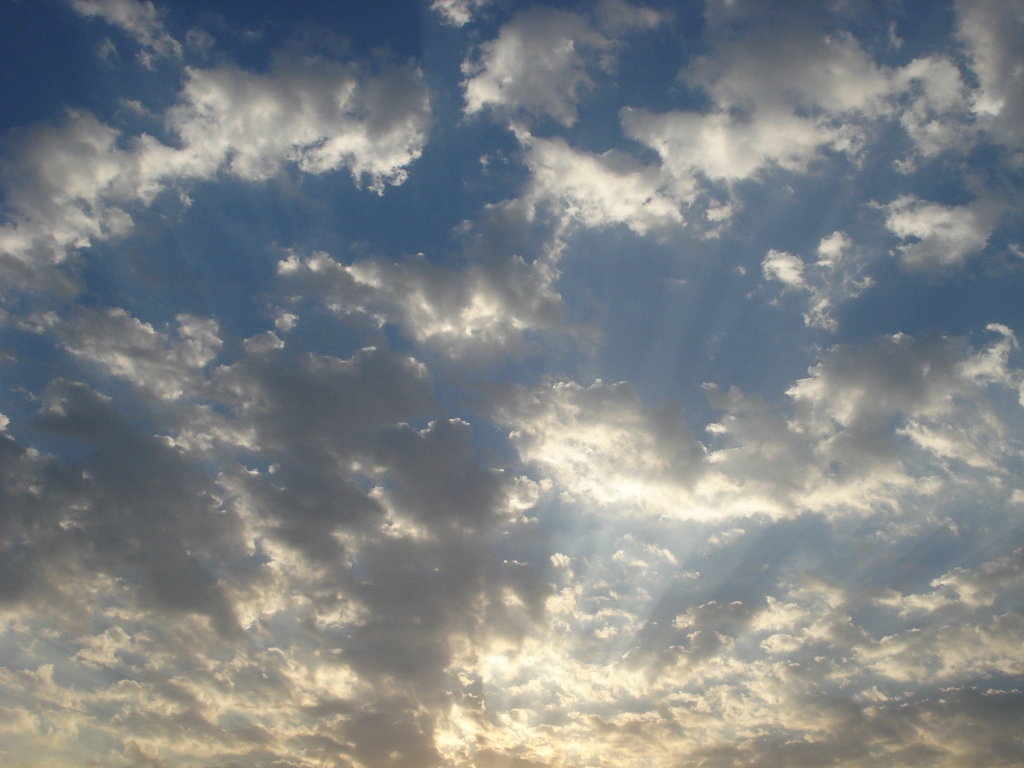 Fonds d'cran Nature Ciel - Nuages le jour qui commence