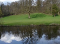 Wallpapers Trips : Europ Arbre Reflet - Chateau des cailloux