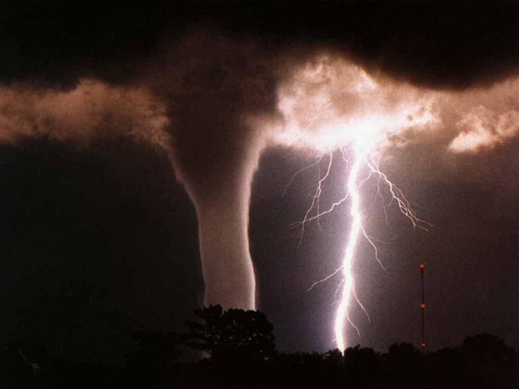 Wallpapers Nature Cyclone - Tornadoes TORNADO WARNING!!!!