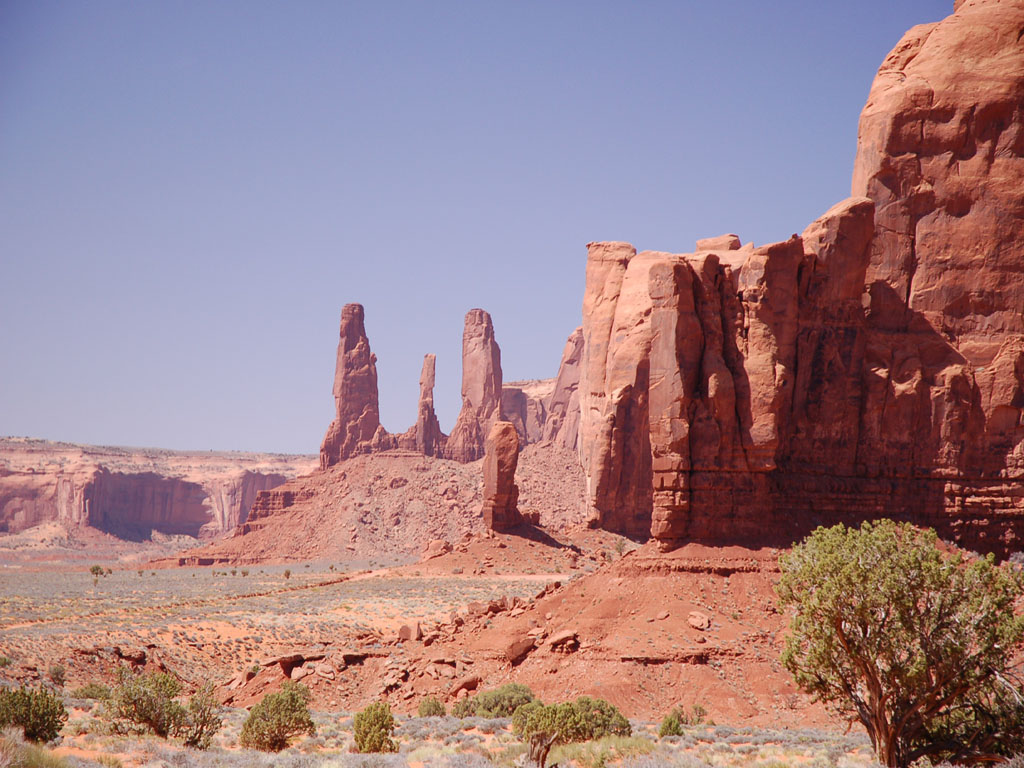 Wallpapers Nature Landscapes 3 sisters  Monument Valley