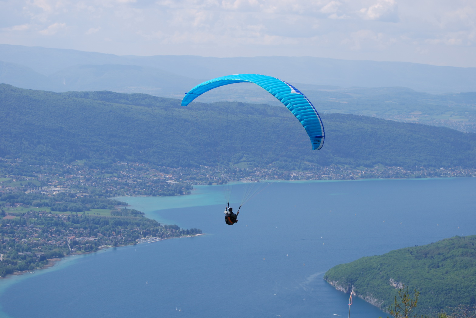 Fonds d'cran Sports - Loisirs Parapente Parapentiste au col de la Forclaz