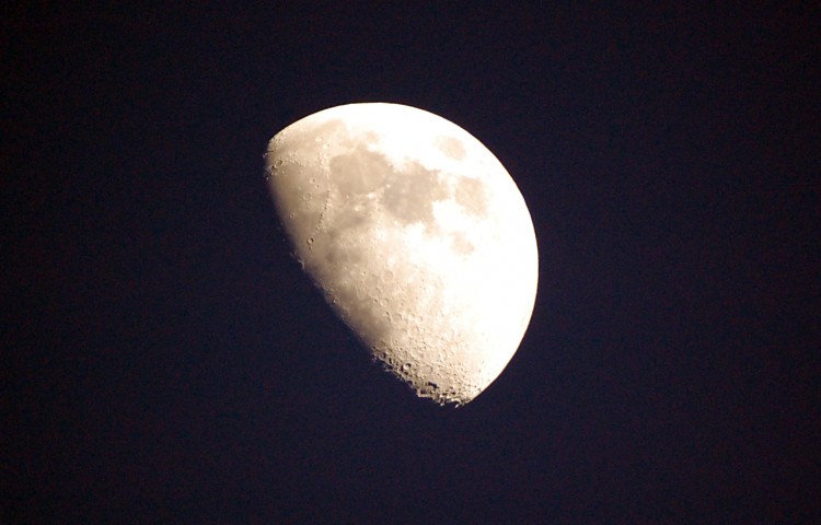 Fonds d'cran Espace Lune Lune vue de Belgique