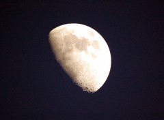 Fonds d'cran Espace Lune vue de Belgique