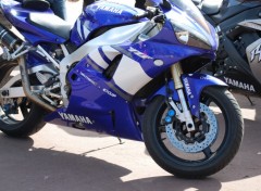 Fonds d'cran Motos Yamaha