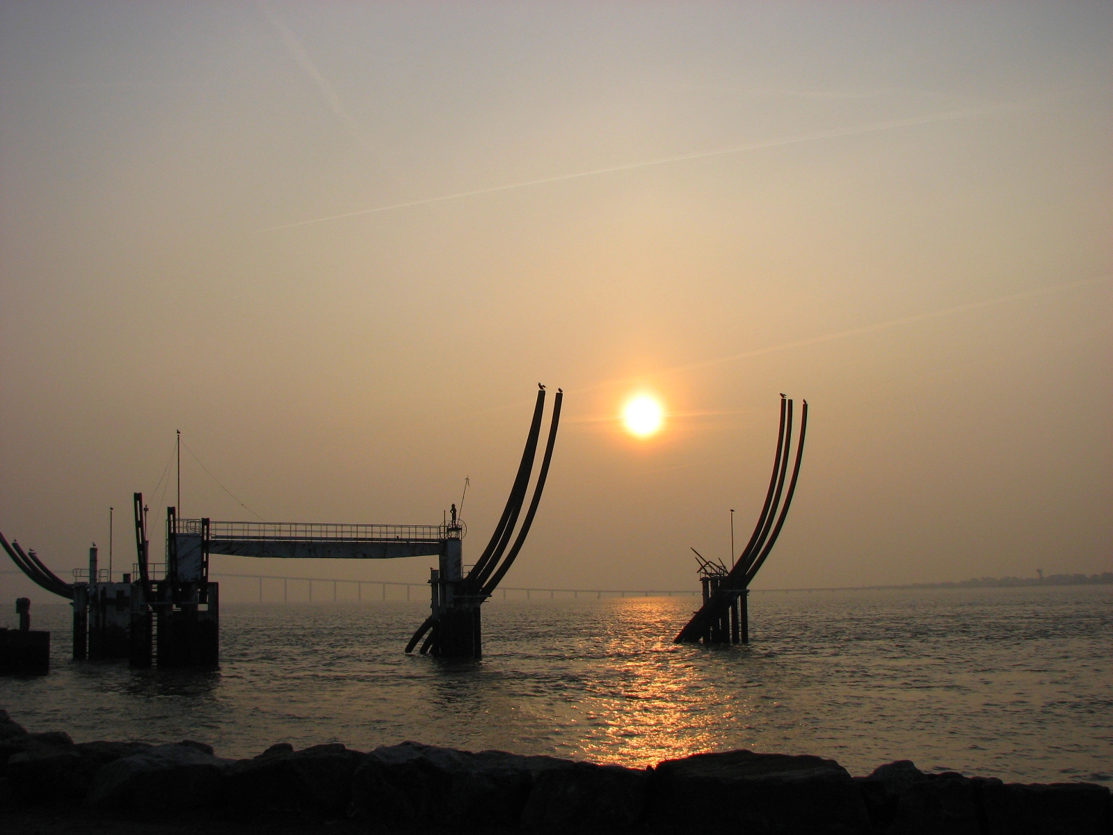 Wallpapers Constructions and architecture Statues - Monuments MONUMENT DEDIE A L'ESCLAVAGE ST NAZAIRE 44