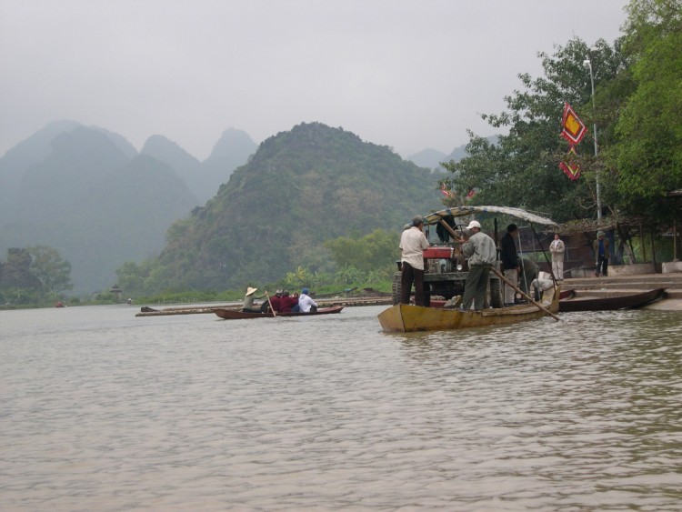 Fonds d'cran Voyages : Asie Vietnam Barques