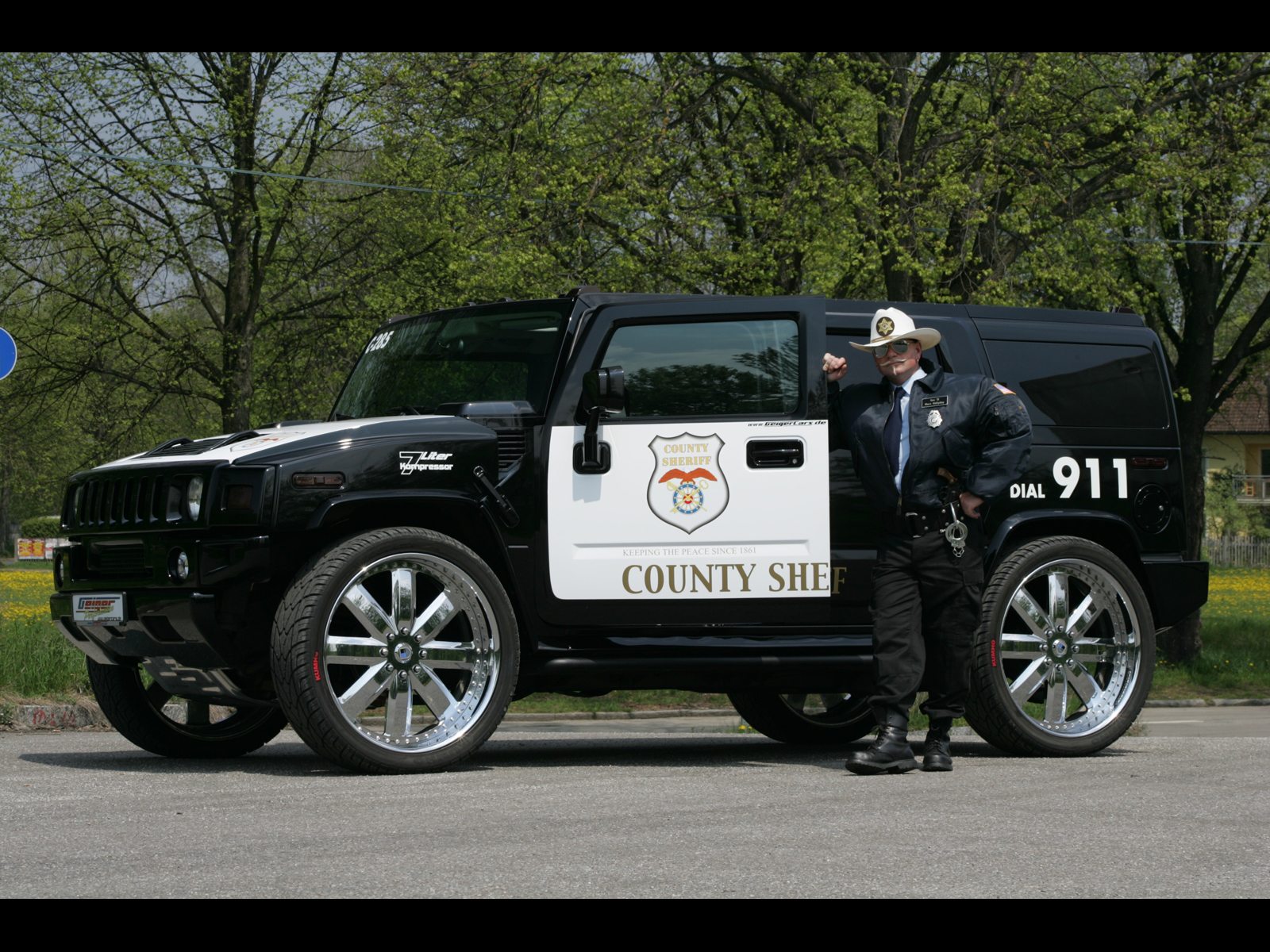 Fonds d'cran Voitures Hummer Voiture de Police Hummer