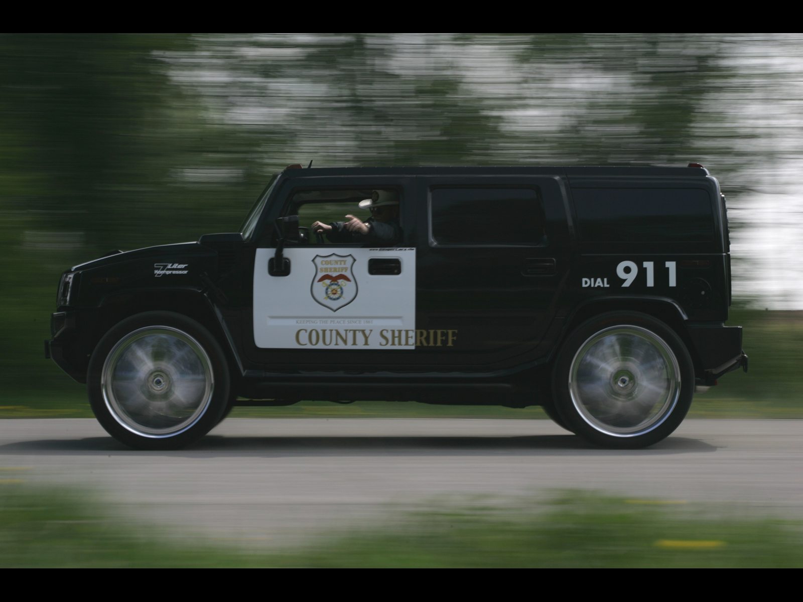 Fonds d'cran Voitures Hummer Voiture de Police Hummer