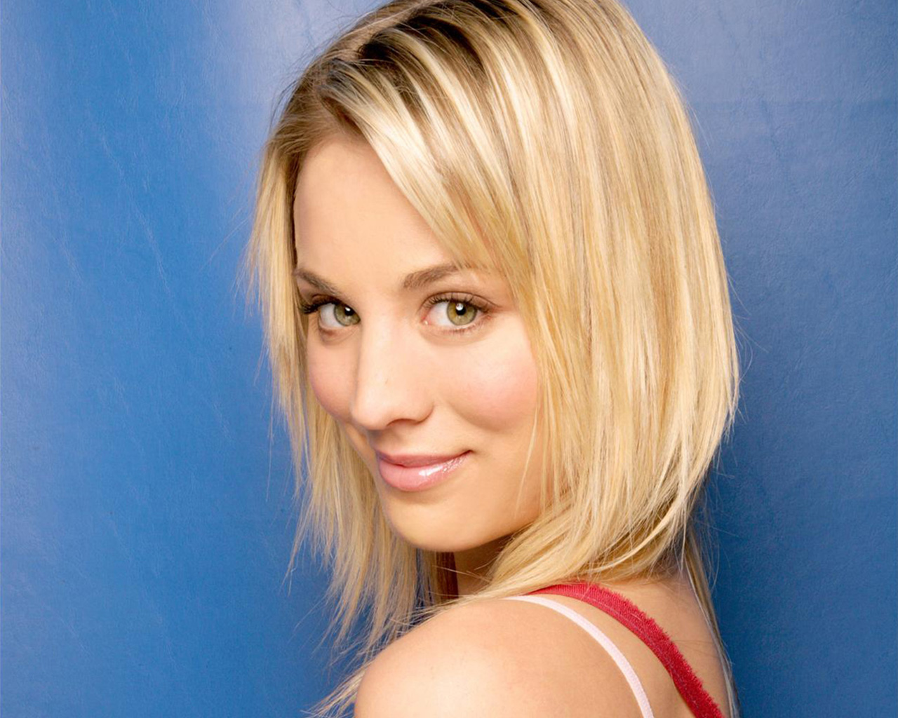 Fonds d'cran Clbrits Femme Kaley Cuoco 