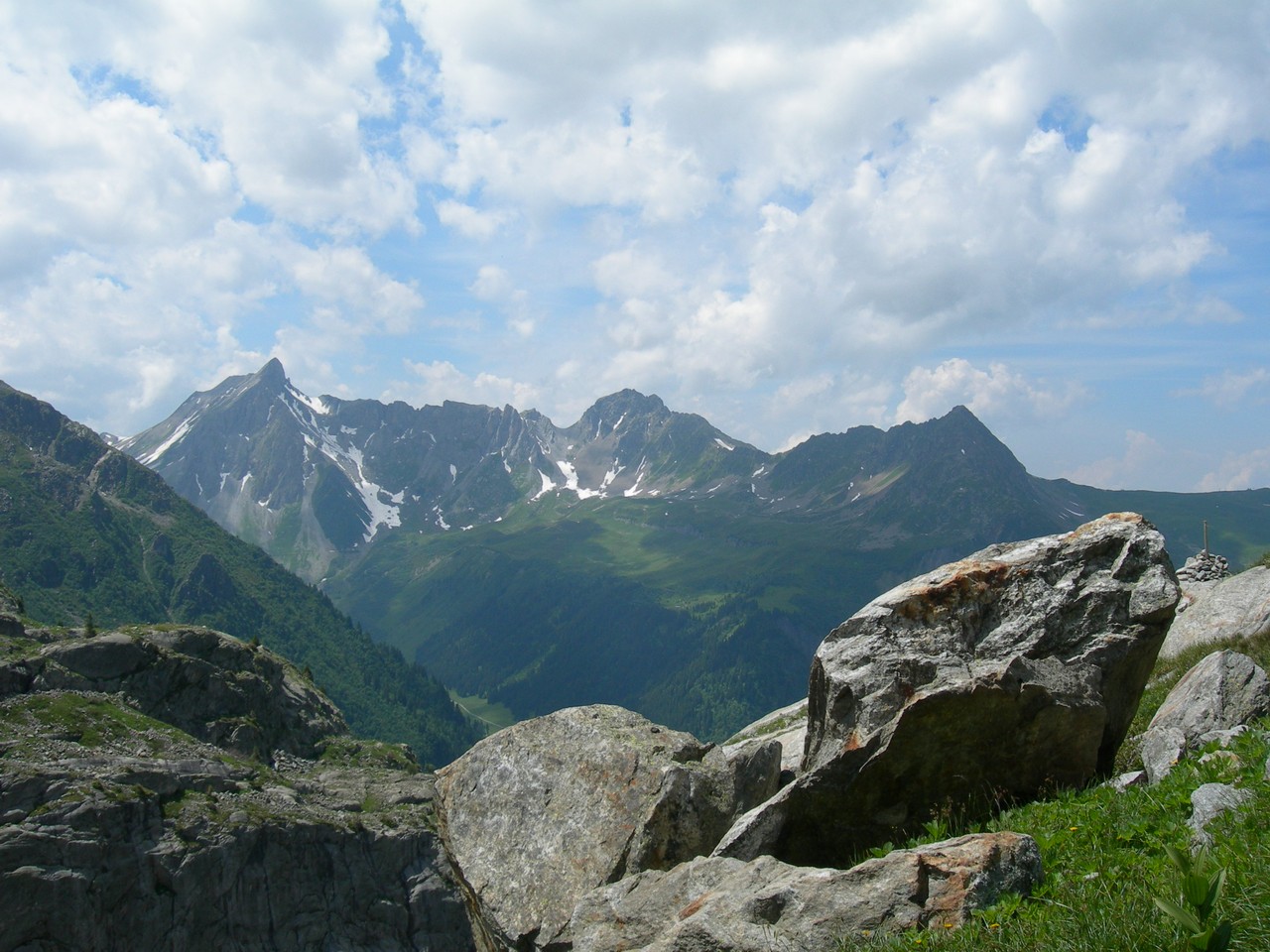 Fonds d'cran Nature Montagnes Aiguilles de la Pennaz (2683 m)