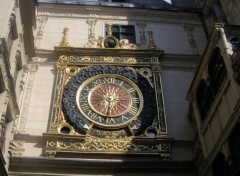 Fonds d'cran Constructions et architecture et le soleil se dposait sur le Gros Horloge