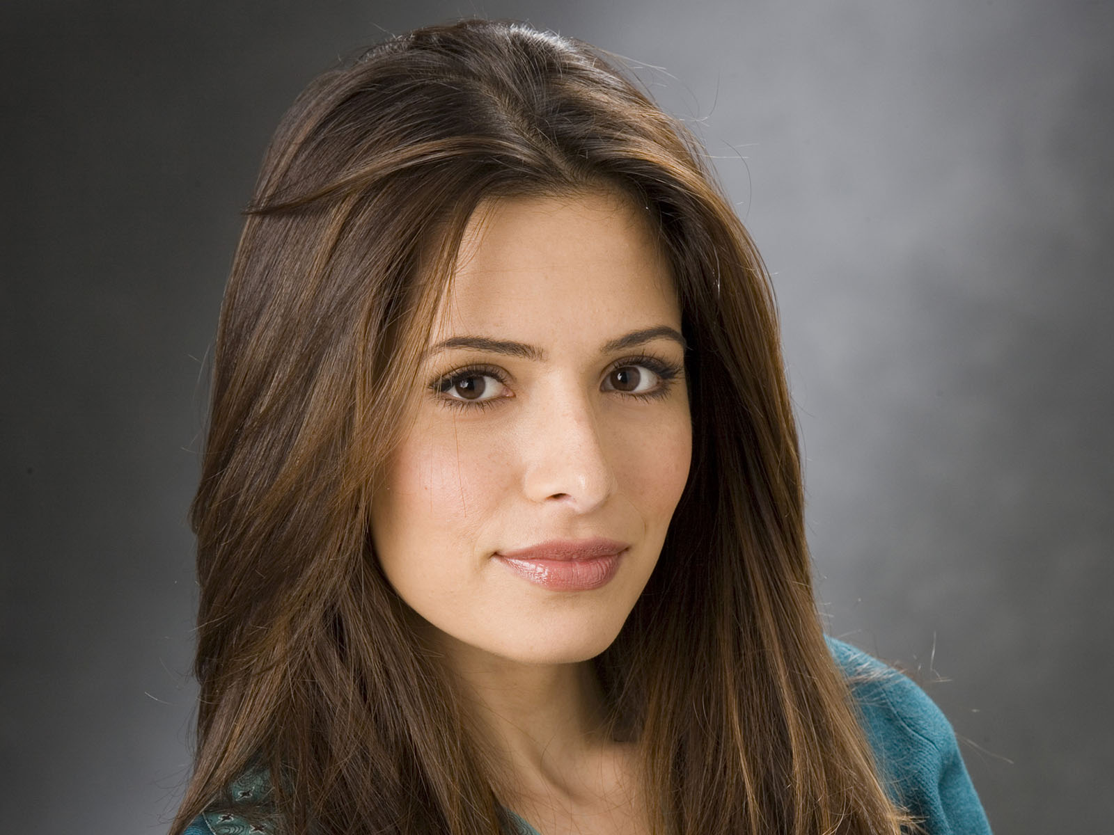 Wallpapers Celebrities Women Sarah Shahi 