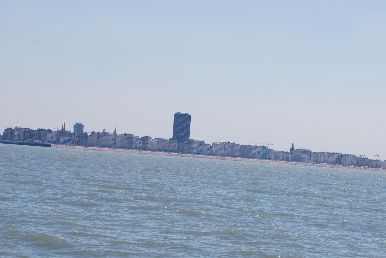 Fonds d'cran Voyages : Europe Belgique Ostende vue de la mer du Nord